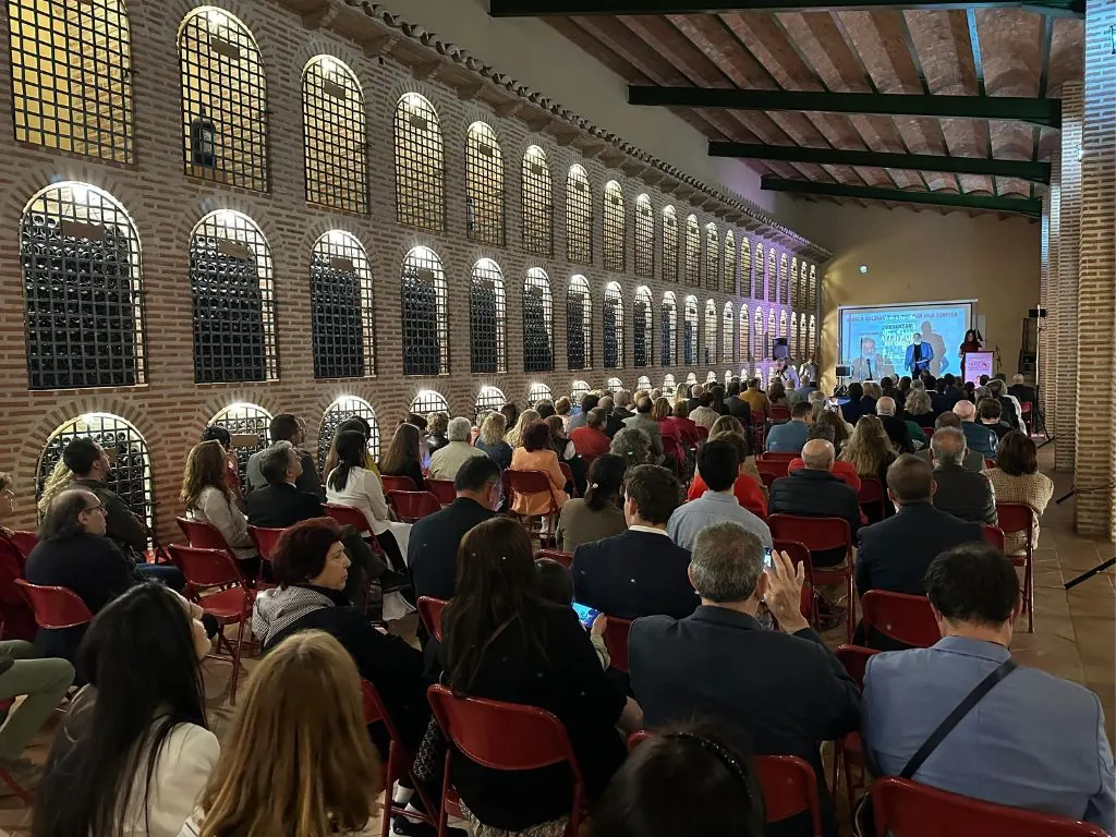 Momento de la II Gala Solidaria en Bodegas Yllera